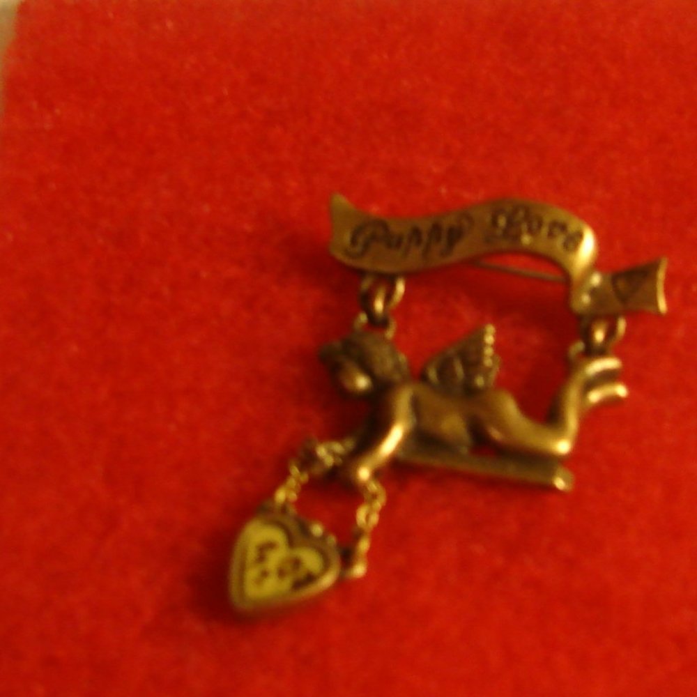 "J10-" Puppy Love Pendant